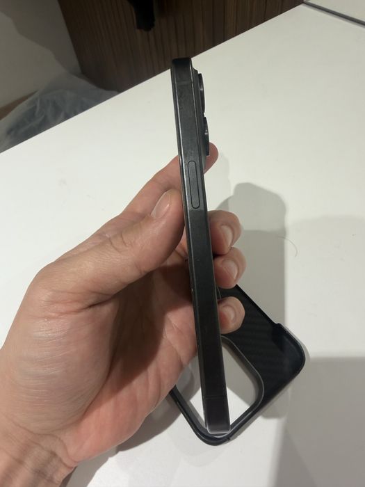 Продам iphone 15 pro