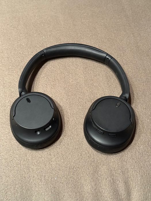 Безжични слушалки Sony WHCH720 ANC черни