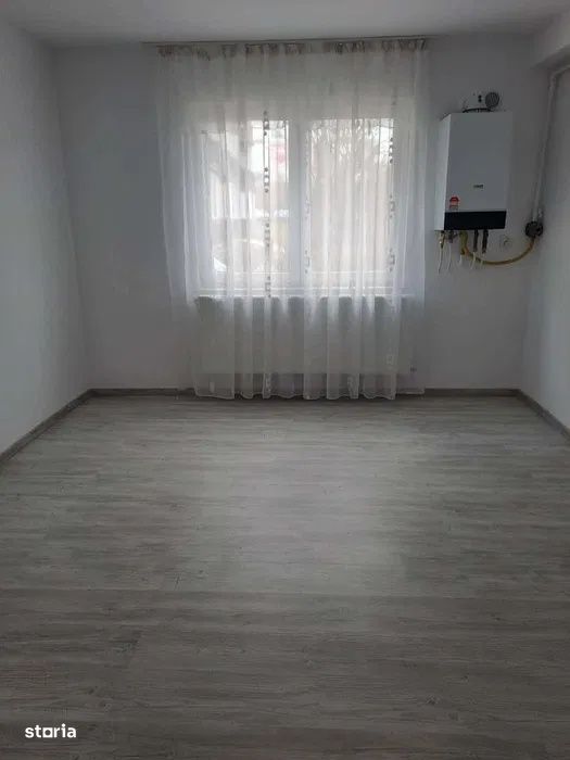 Garsoniera, 21mp, zona Bulgaria — fotografia 3