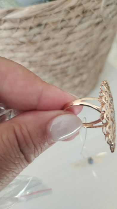 Продам золотое кольцо