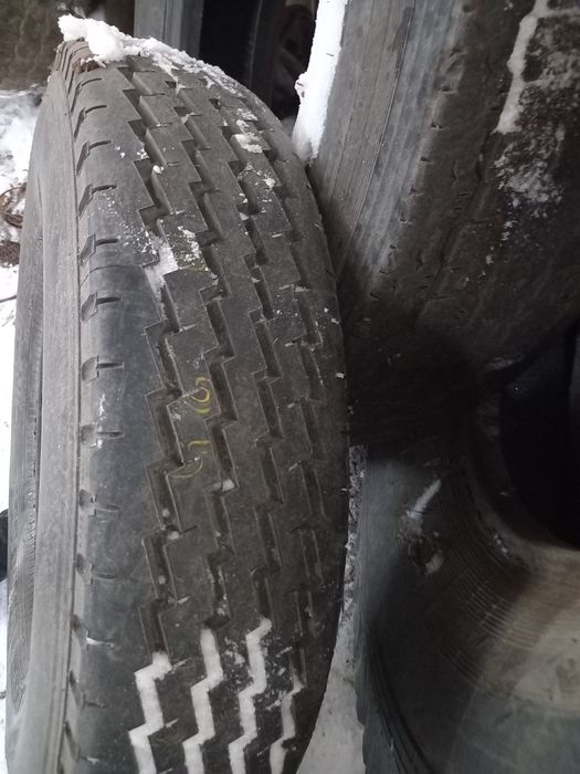 Продаётся. Резина не дорого.