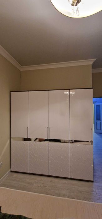 Продам спальный гарнитур