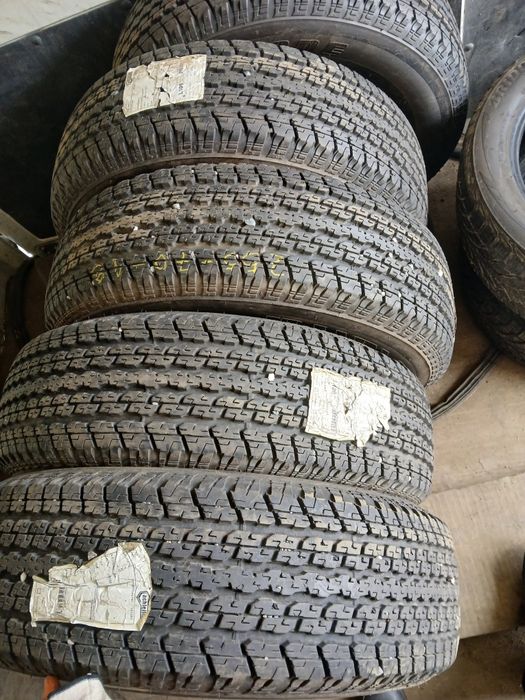 Гуми 255-70-18 пет броя