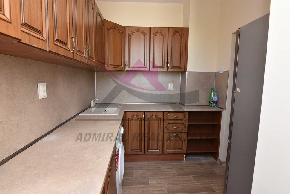 Дава се под наем Тристаен апартамент в Варна, Лятно кино Тракия - 90 кв.м за 550 € - Снимка #3