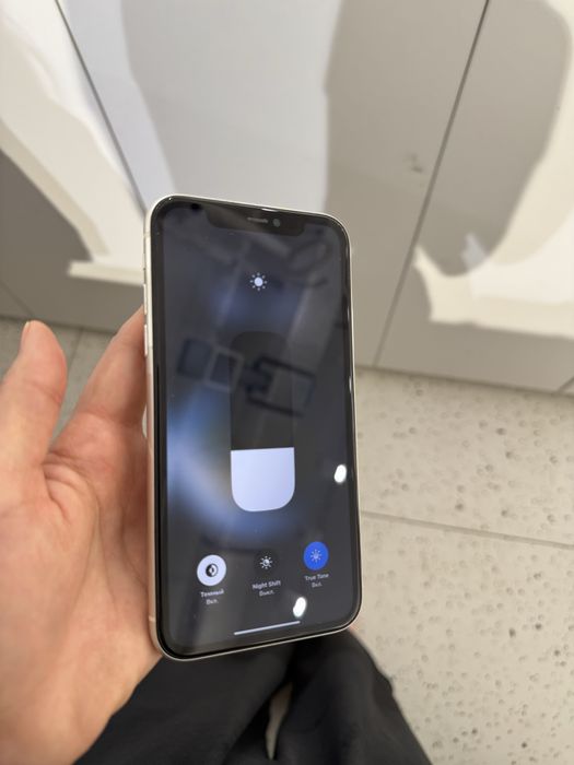 Iphone 11 продам