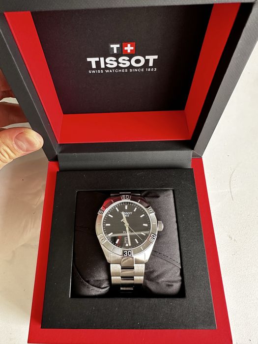 Продам наручные часы Tissot