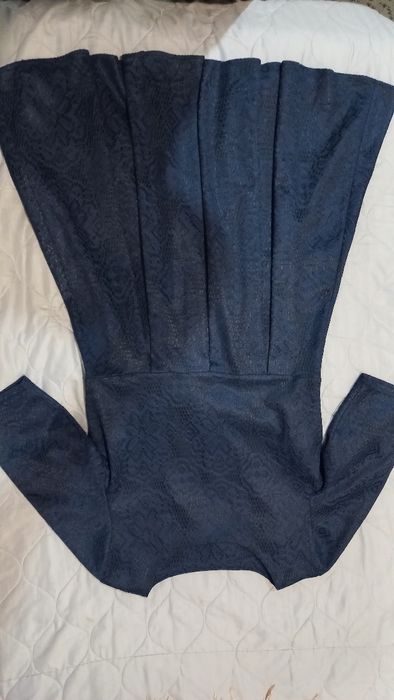 Продам платья для разных возрастов