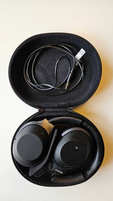 Sony WH-1000XM2B (Noise canceling, Hi-Res, Wireless, Bluetooth, NFC)