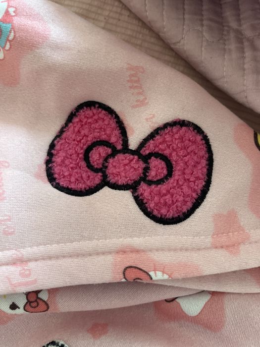 Розовая кофта Hello Kitty