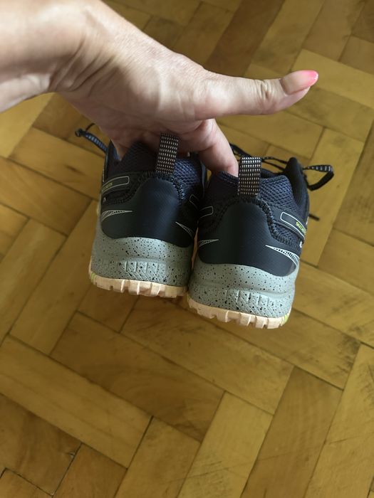 Маратонки Skechers, 38 номер
