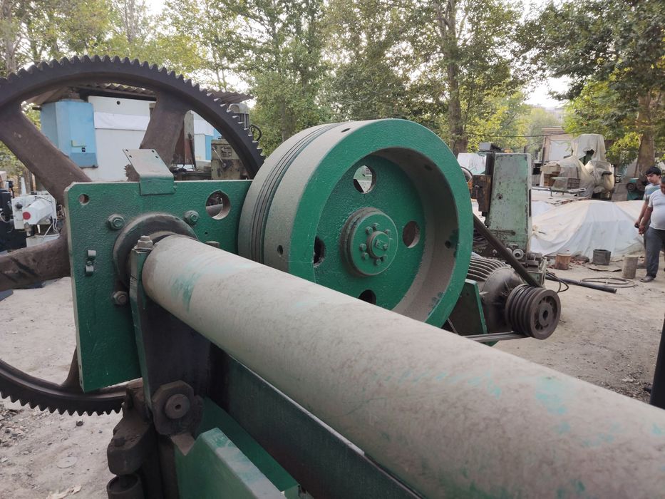 СРОЧНО! Гильотина продается.чисто электрическая  .без воздуха и без г