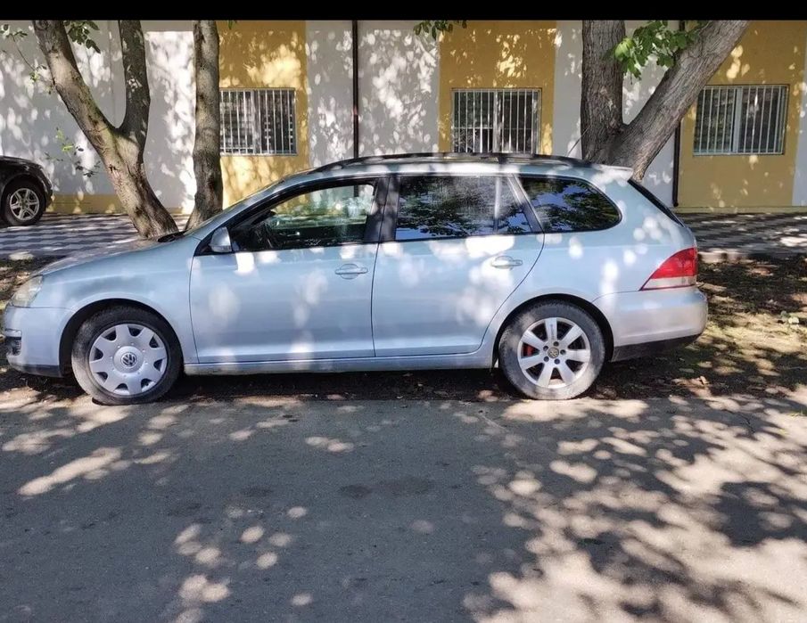 Uși golf 5 varianta break, culoare gri