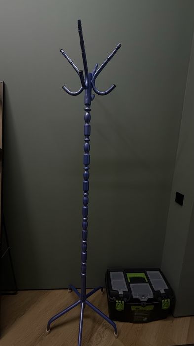 Вешалка напольная железная