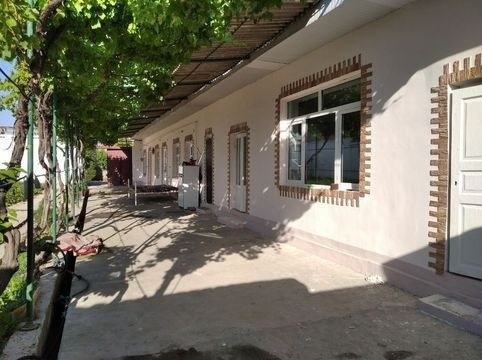 Arzon!!!ga Uy  yer narxiga nisbatan ancha arzon