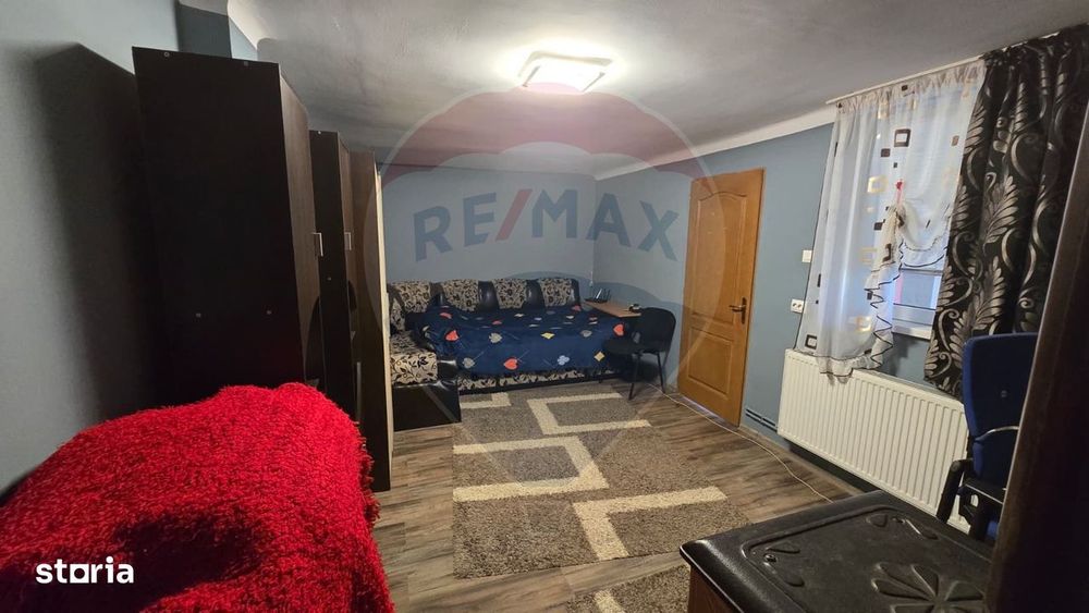 Casă / Vilă cu 3 camere de vânzare în zona Central
