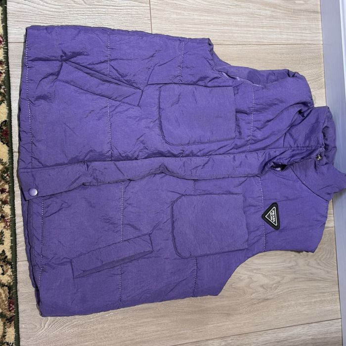 Женская одежда желетка безрукавка