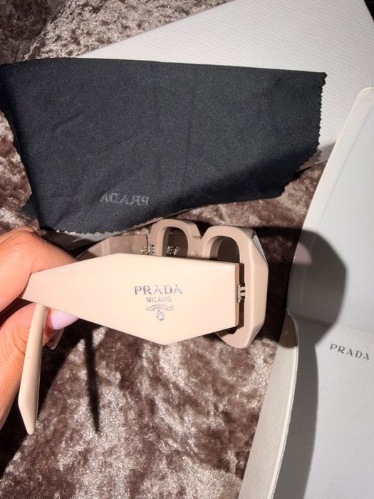 Дамски слънчеви очила Prada