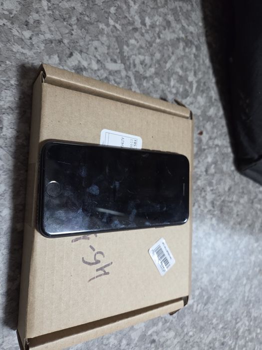 Redmi Note 8, и Iphone 7 в одном лоте.