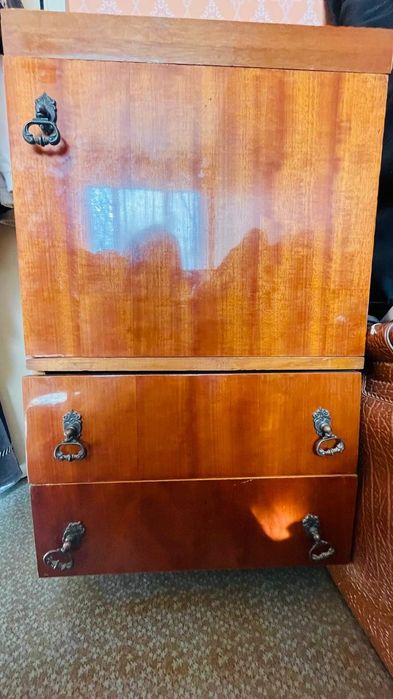 Мебель для кухни, спальни, гостиной ,кровать,шкаф книжный,стилаж,тумба