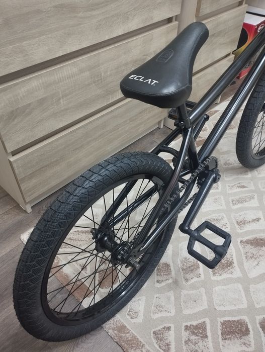 BMX - no name black