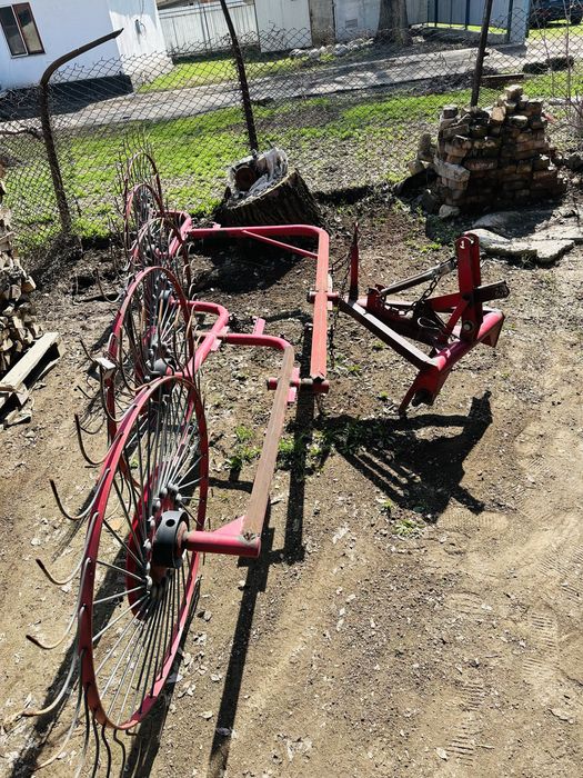 Трактор, прес подборщик, касилка, варашилка.