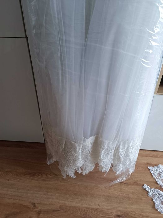 Булчинска рокля + сватбени обувки