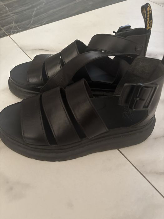 Продам сандали dr Martens оригинал