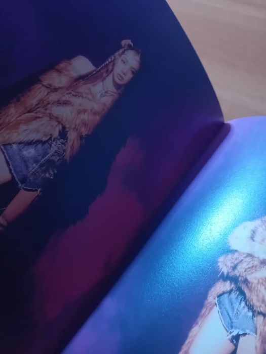 LISA - LALISA (gold ver.)