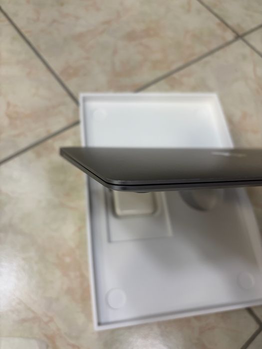 MacBook Air 13 m1 8/256