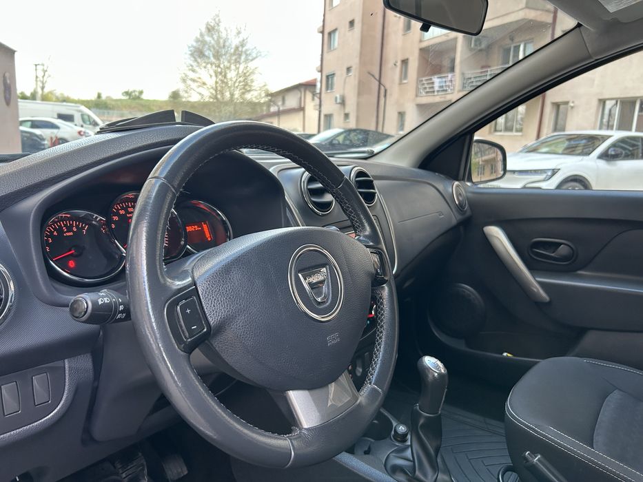 Vand / schimb Dacia Sandero 2015