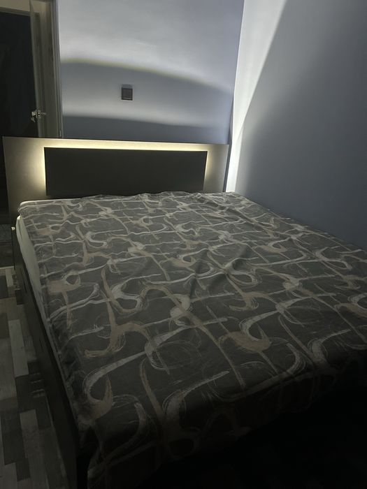 Спалня 180/200 с LED осветление + двулицев матрак