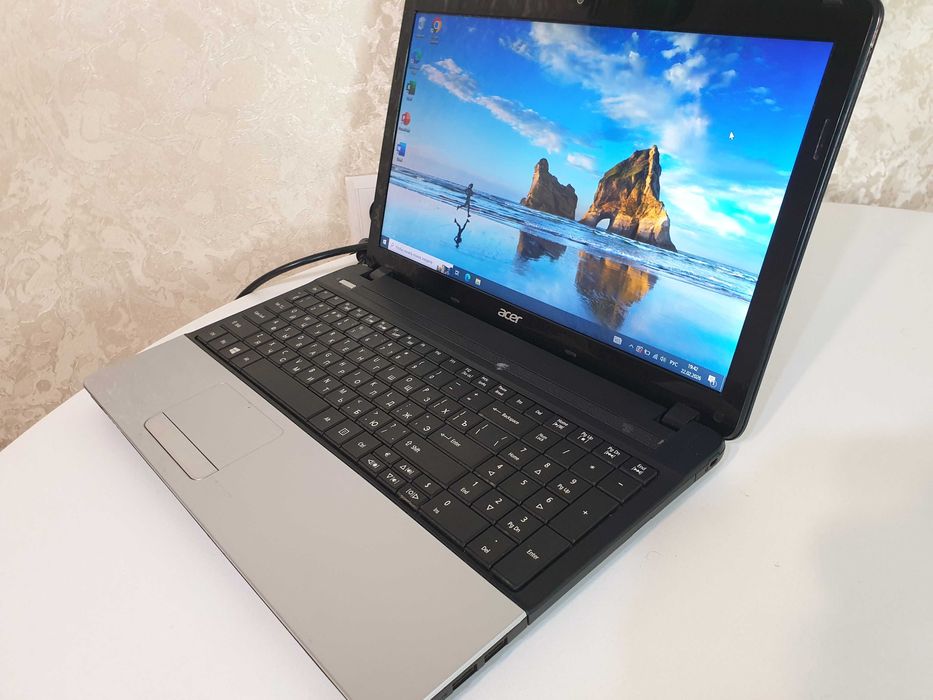 Отличный ноутбук Core i5 .