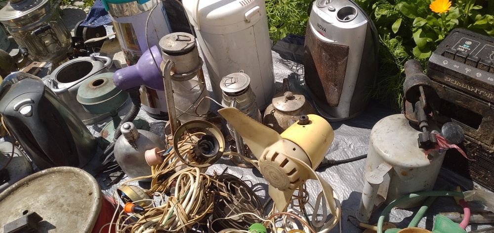 Продам антикварные часы и много др.