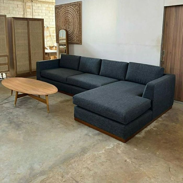 Перетяжка ,изготовление мягкой мебели любой сложности.Качественно !!!