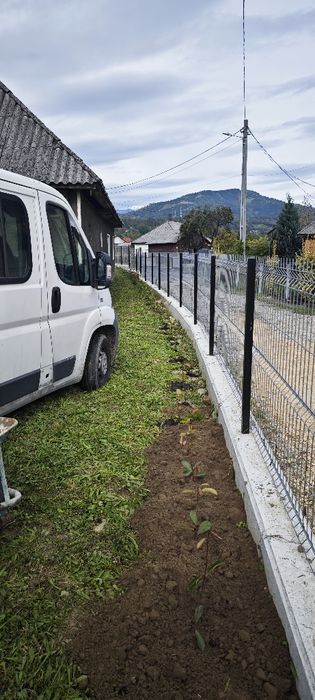 Vând imobil pentru scop comercial