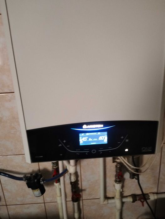 0756776263 vand centrala termica ariston genius one merge si pe gpl