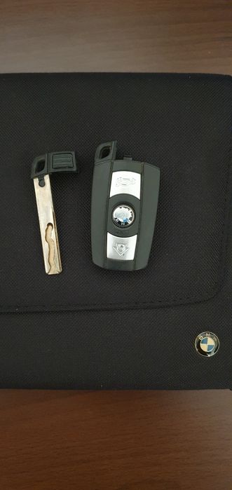 Оригинален ключ за BMW е90 е92 + книжки