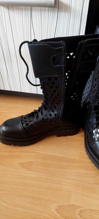 Ботуши чисто нови, размер 41