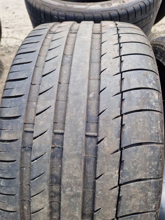 235 35 r19 michelin