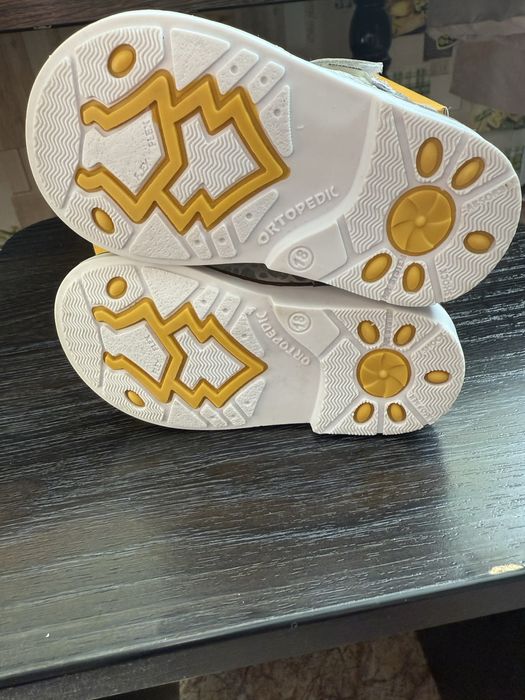 Сандали на девочку