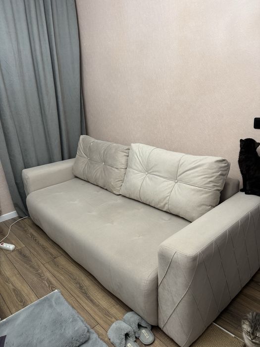 Продам стильный диван