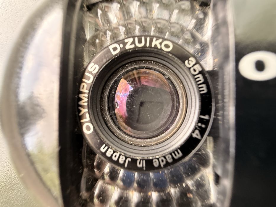 Аналогов филмов апарат Olympus XA1 + светкавица