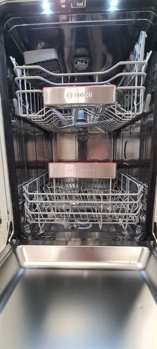 Съдомиялна за вграждане 45см Bosch SPI66PS00E Serie 6
