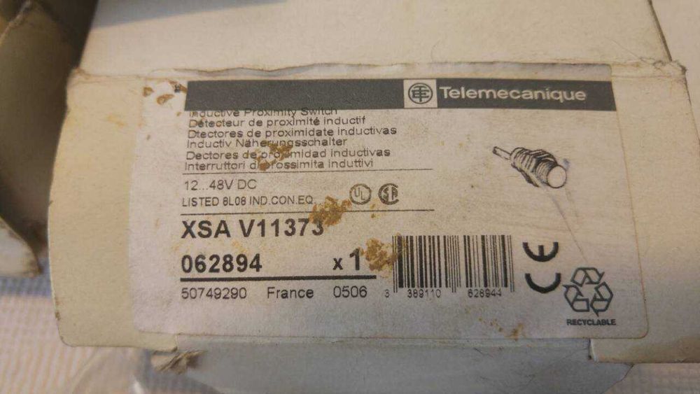 Индуктивни датч schneider electric telemecanique XSAV11801 и XSAV11373