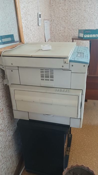 Продам напольный Ксерокс