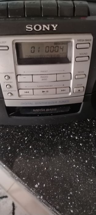 Sony CFD 360, radio casetofon cu cd