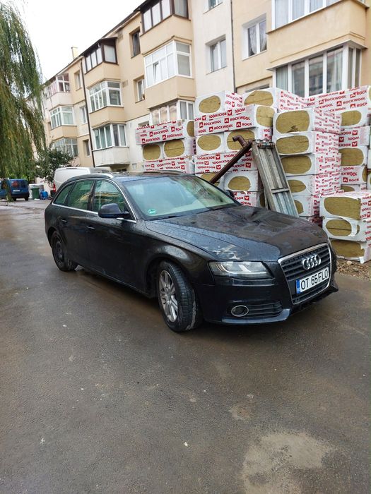Vind Audi A4 B8 anul 2009