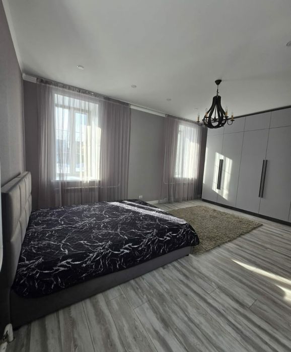 Сдам 4Комн ЛЮКС .кв в рн.Горпарка