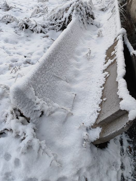 Продам лоток для воды