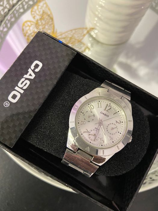 Дамски часовник  CASIO